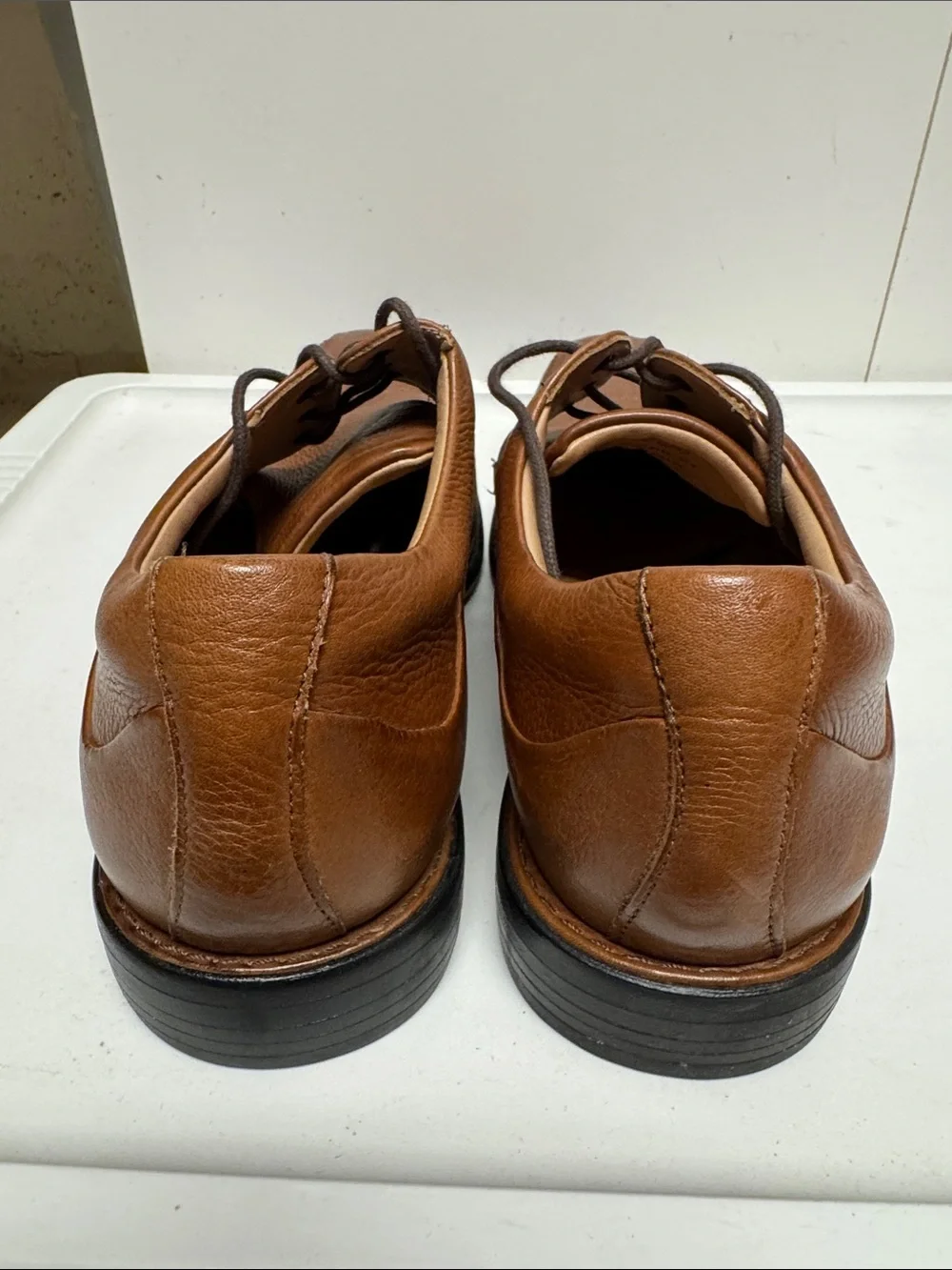 Johnston & Murphy Tilden Lace-Up Tan/Brown Leather Derby Dress Shoes